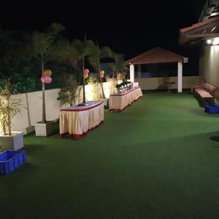Cinemascope An Apart Hotel Chennai Exterior foto